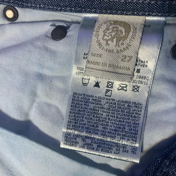 DIESEL Size 27 THANAZ SKINNY JEANS IN PERFECT CONDITION - Picture 8 of 12